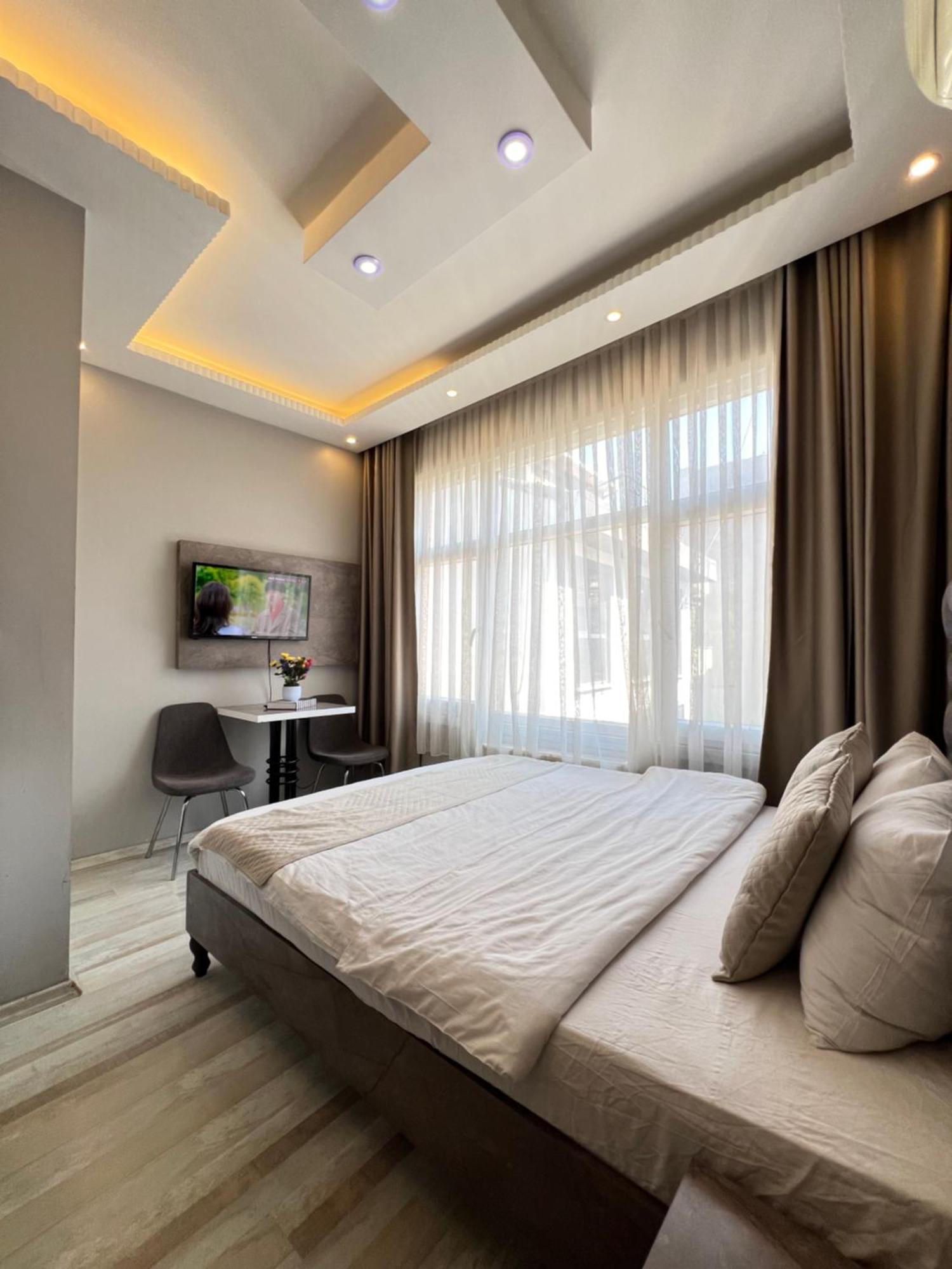 Aparthotel Taksim Brand