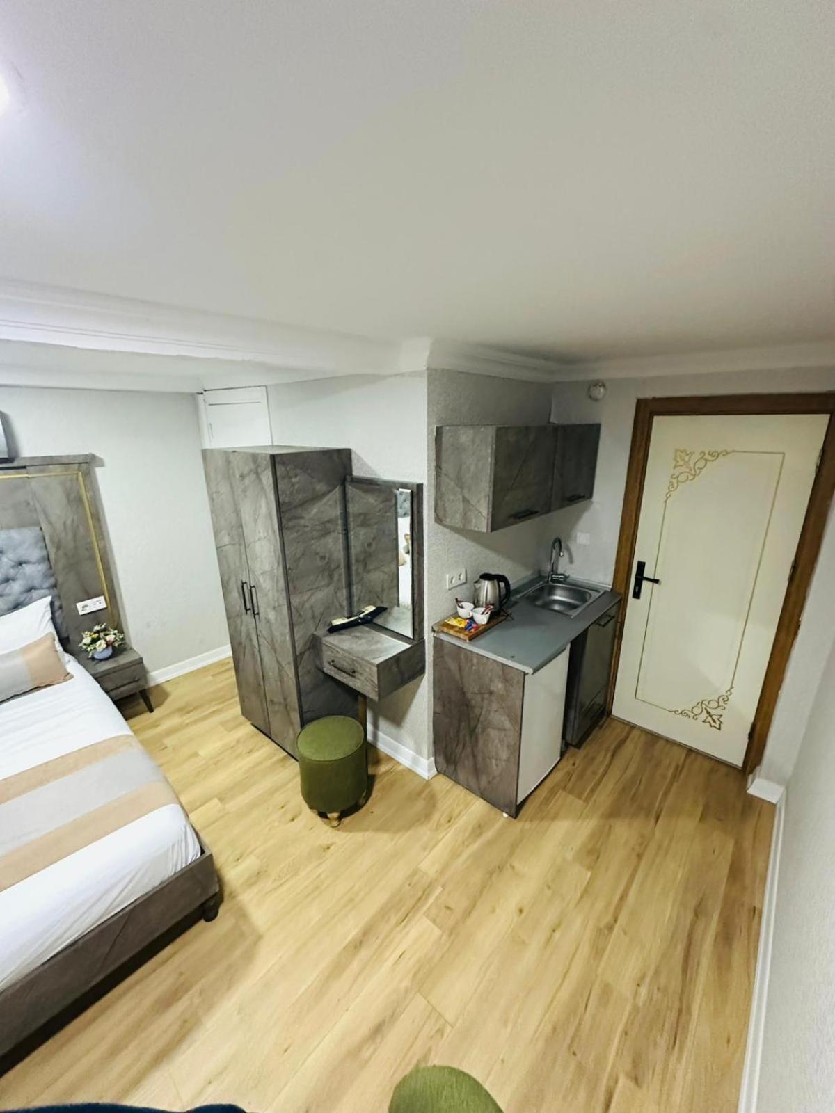 Aparthotel Taksim Brand